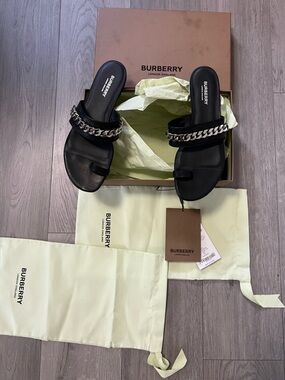 Burberry Heidi Sandals BLACK